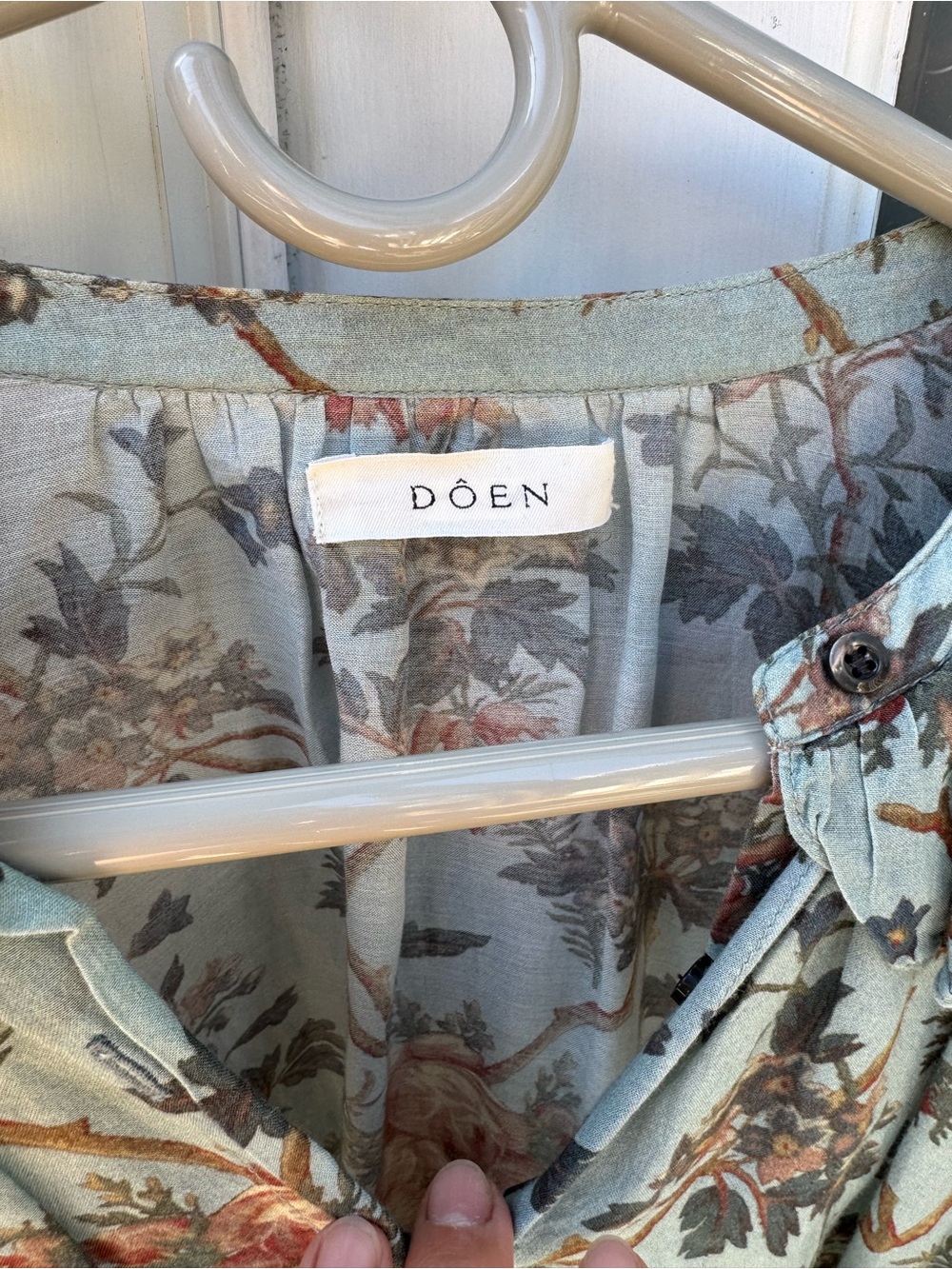 Doen Pale Blue Floral Blouse - Picture 2 of 5